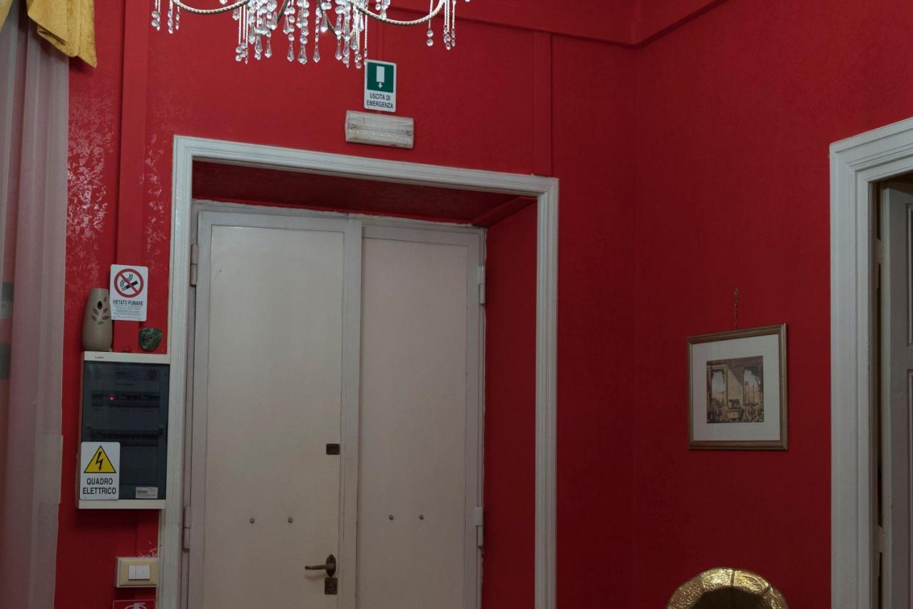 Bed and Breakfast La Breccia A Porta Pia Рим Экстерьер фото