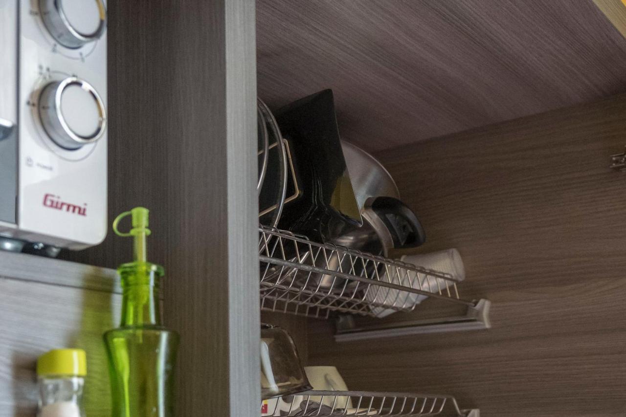Bed and Breakfast La Breccia A Porta Pia Рим Экстерьер фото