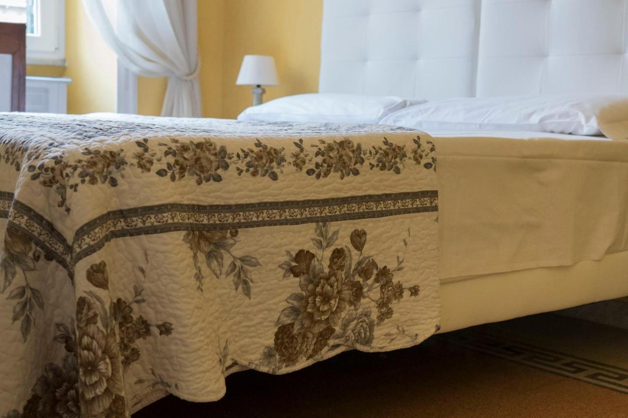 Bed and Breakfast La Breccia A Porta Pia Рим Экстерьер фото