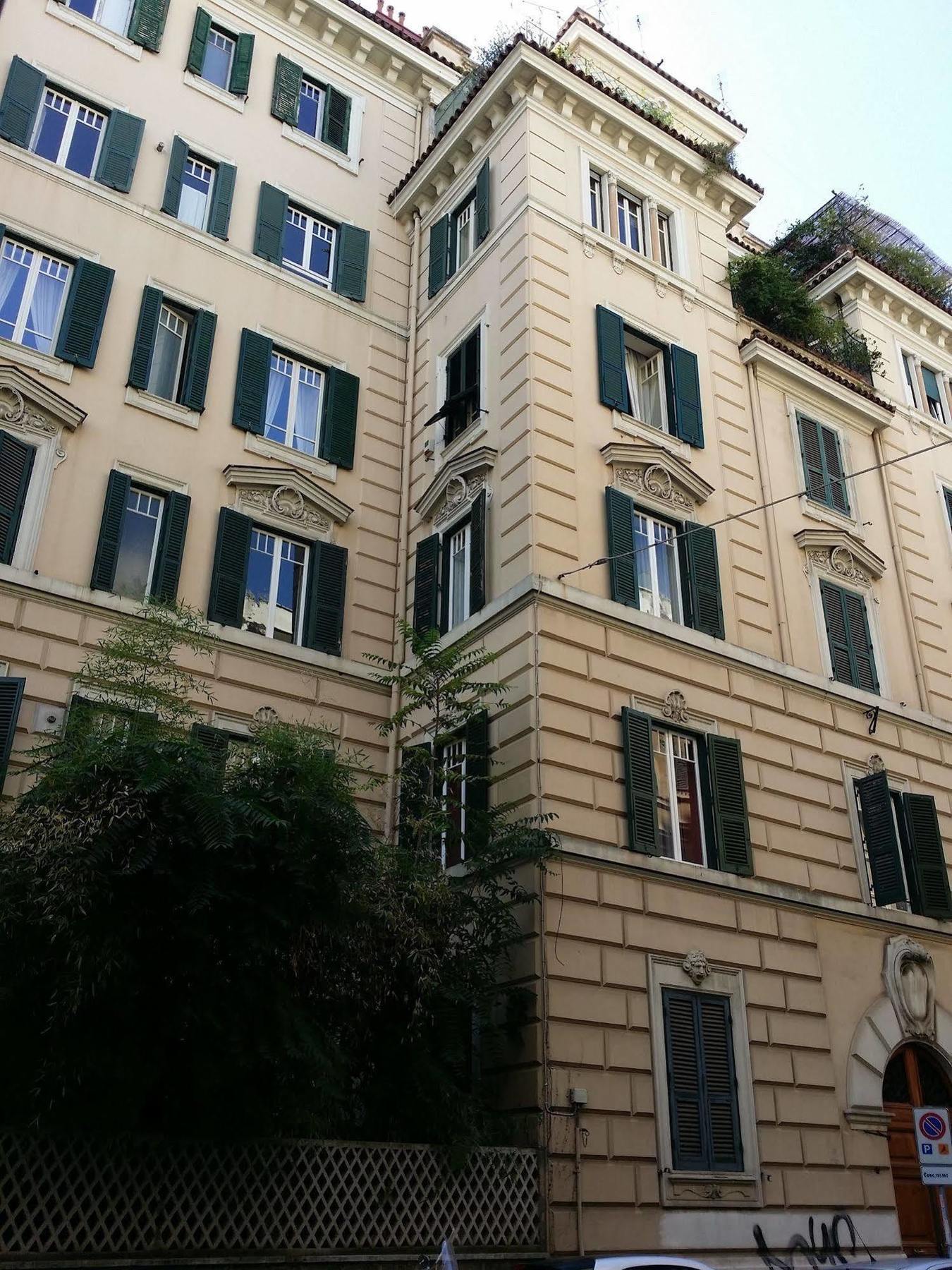 Bed and Breakfast La Breccia A Porta Pia Рим Экстерьер фото